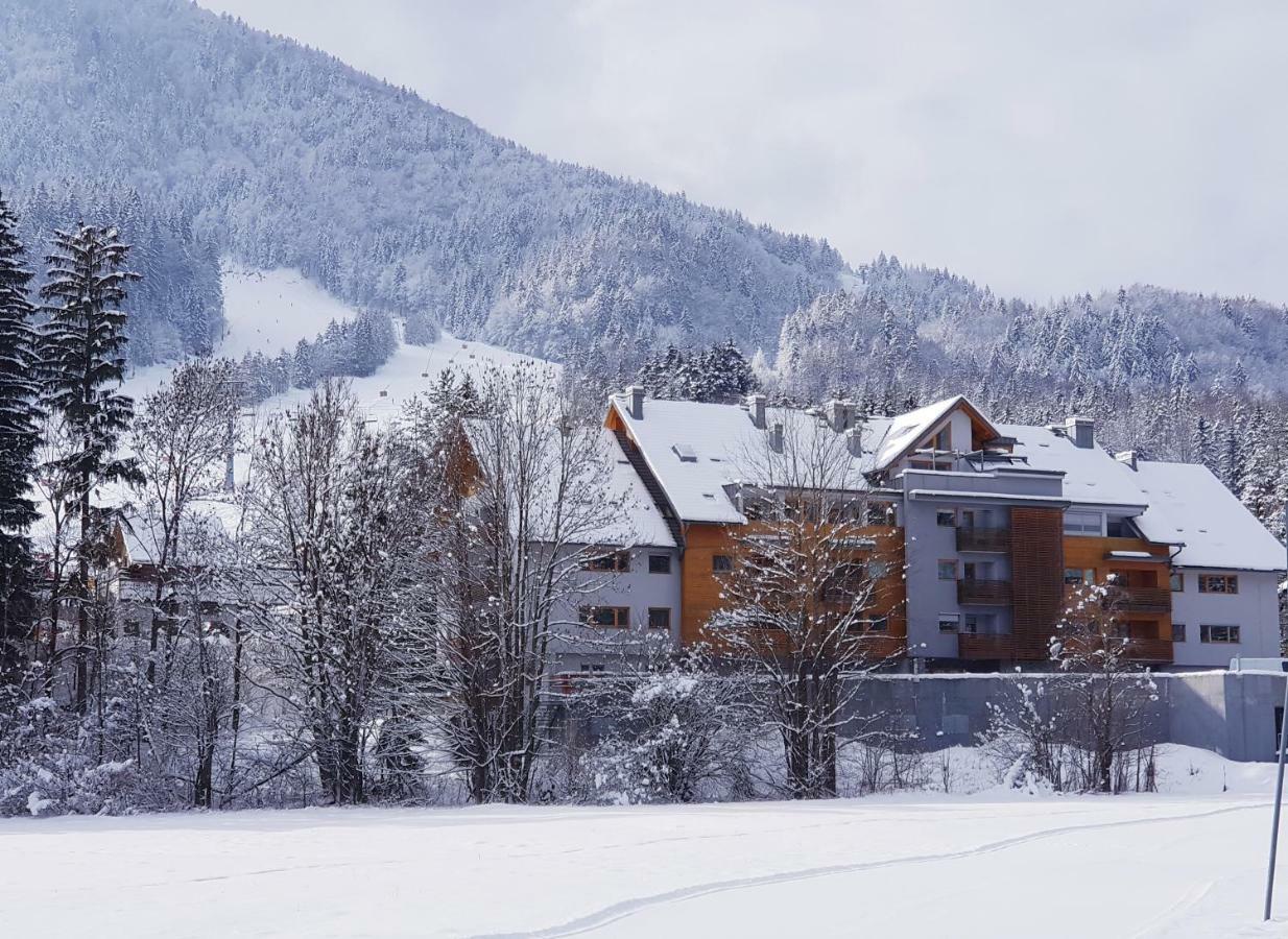 Yellow Apartma Kranjska Gora Apartamento Exterior foto